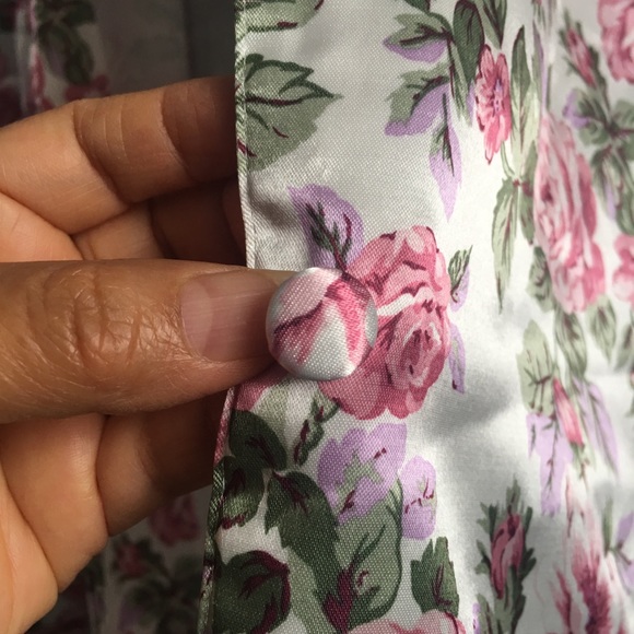 Sarah Morgan woman’s flowery nightgown - Picture 5 of 6